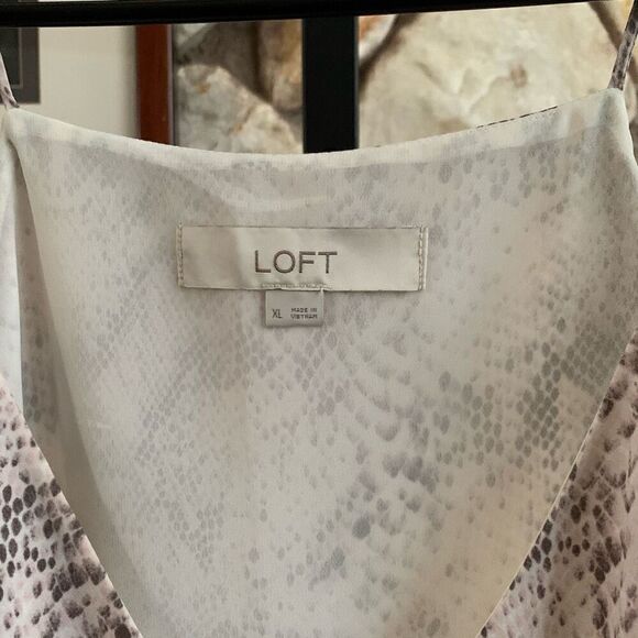 Snake print Loft top - Picture 4 of 9